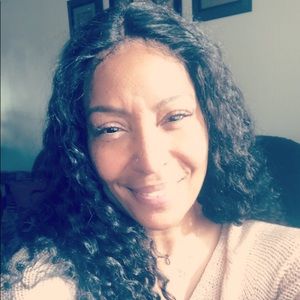 Meet your Posher, Regina